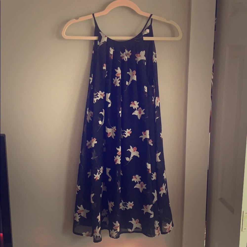 Floral sleeveless black dress